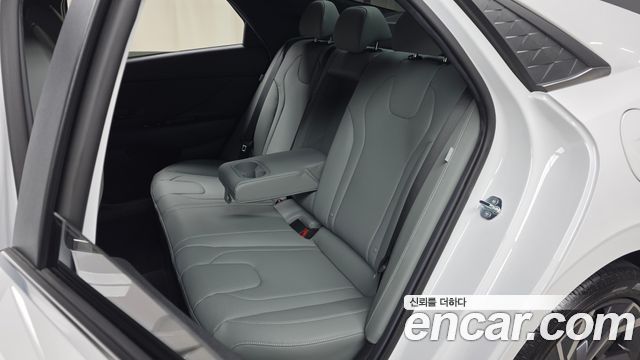 Hyundai AVANTE 2026 — photo 18