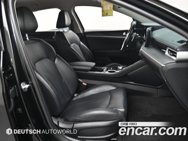 Kia K5 2022 — photo 10