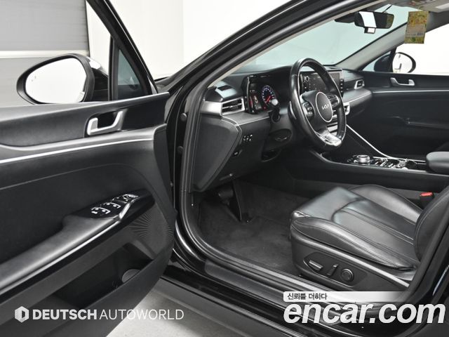 Kia K5 2022 — photo 11