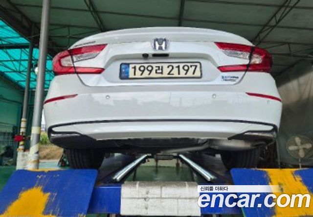 Honda Accord 2022 — photo 2