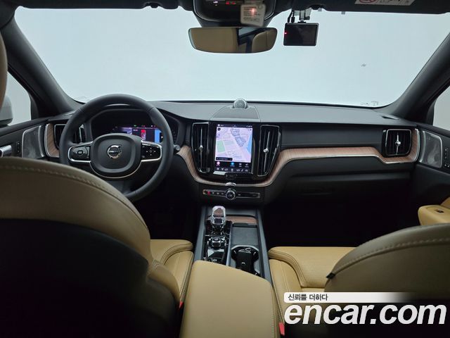 Volvo XC60 2024 — photo 7