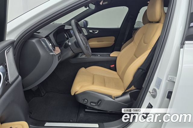 Volvo XC60 2024 — photo 10