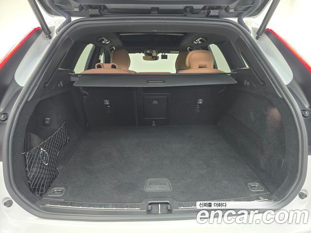 Volvo XC60 2024 — photo 20