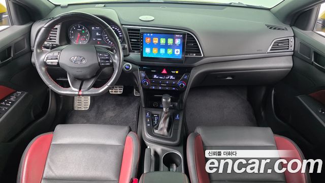 Hyundai AVANTE 2018 — photo 10