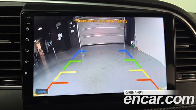 Hyundai AVANTE 2018 — photo 21