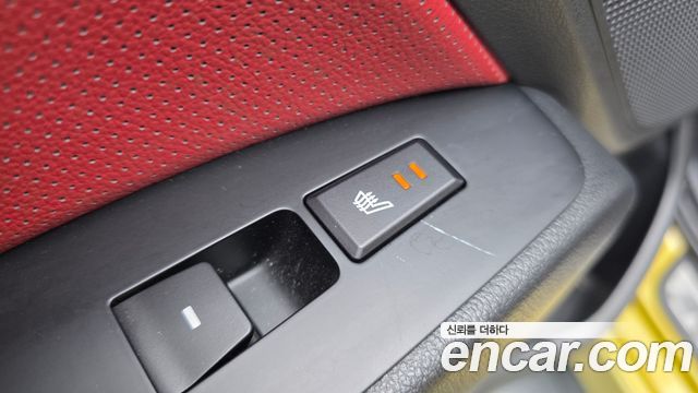 Hyundai AVANTE 2018 — photo 24