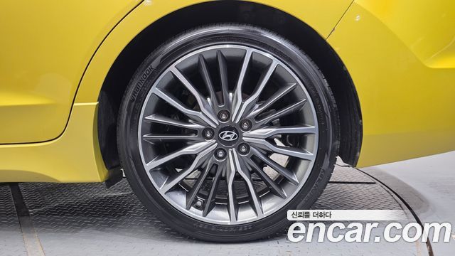 Hyundai AVANTE 2018 — photo 7
