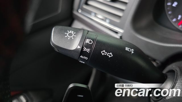 Hyundai AVANTE 2018 — photo 27