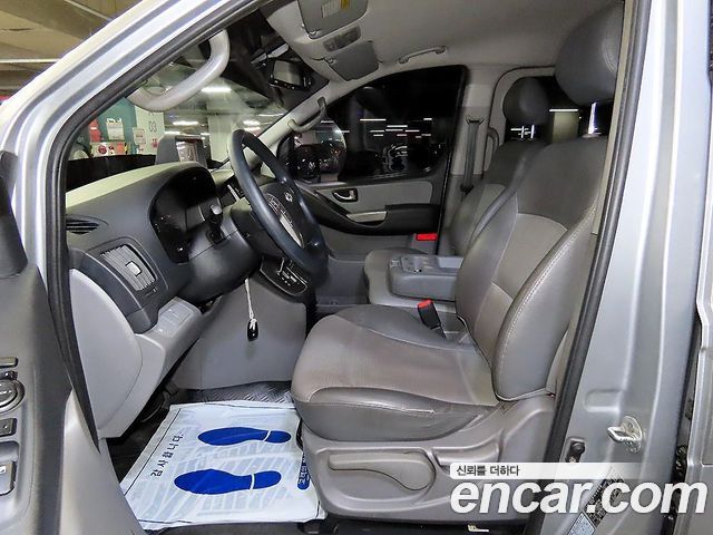 Hyundai Starex 2011 — photo 6