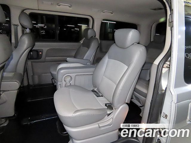 Hyundai Starex 2011 — photo 7