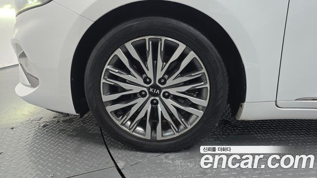 Kia K7 2020 — photo 5