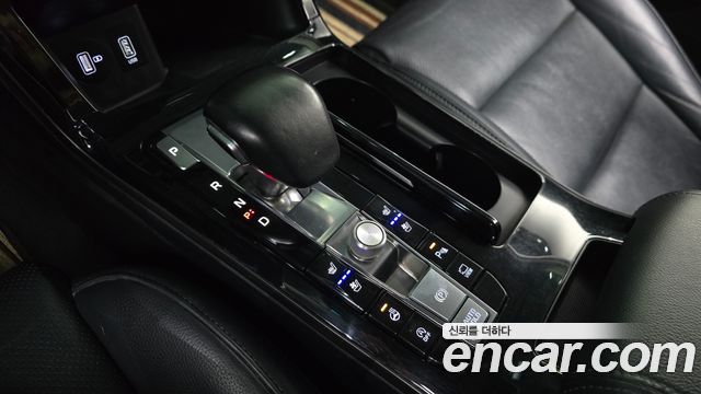 Kia K7 2020 — photo 9