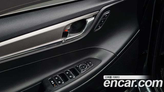 Hyundai Grandeur 2023 — photo 16