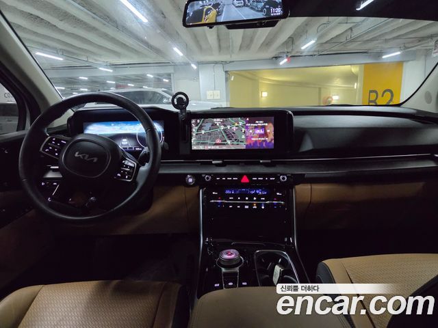 Kia Canival 2023 — photo 9