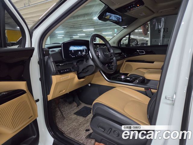 Kia Canival 2023 — photo 10