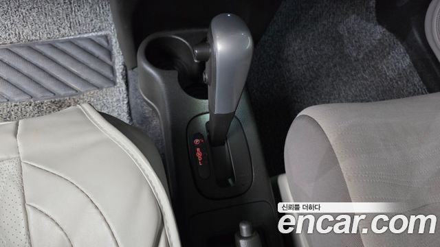 Nissan Cube 2011 — photo 9
