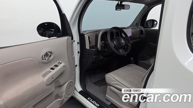 Nissan Cube 2011 — photo 10