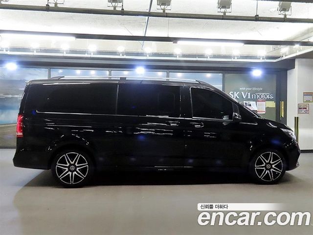 Mercedes-Benz V-Class 2021 — photo 5