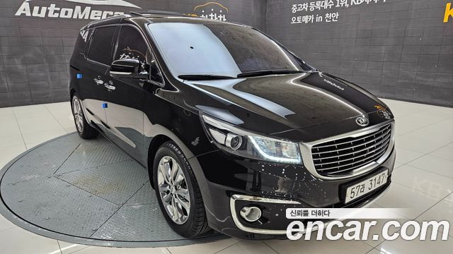 Kia Canival 2018 — photo 4