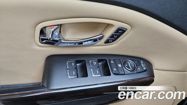 Kia Canival 2018 — photo 13