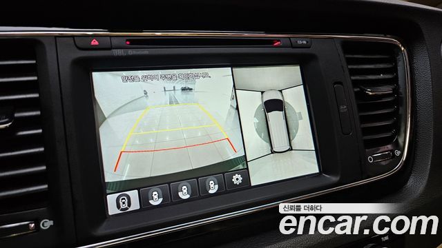 Kia Canival 2018 — photo 16
