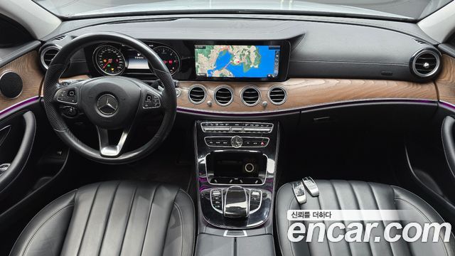 Mercedes-Benz E-Class 2017 — photo 7