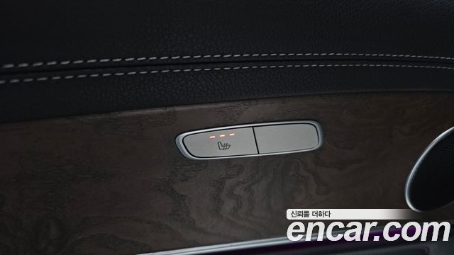Mercedes-Benz E-Class 2017 — photo 17