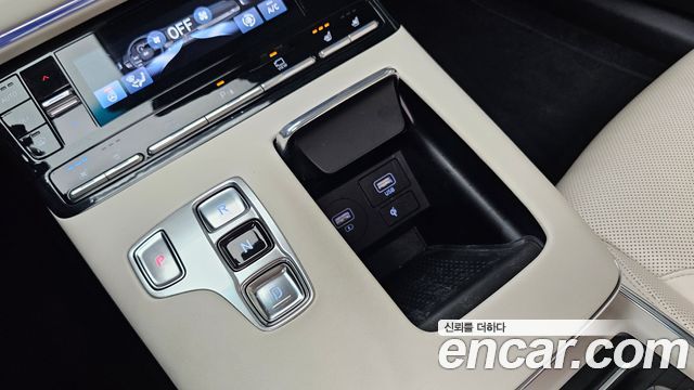 Hyundai Grandeur 2023 — photo 12