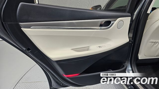 Hyundai Grandeur 2023 — photo 15