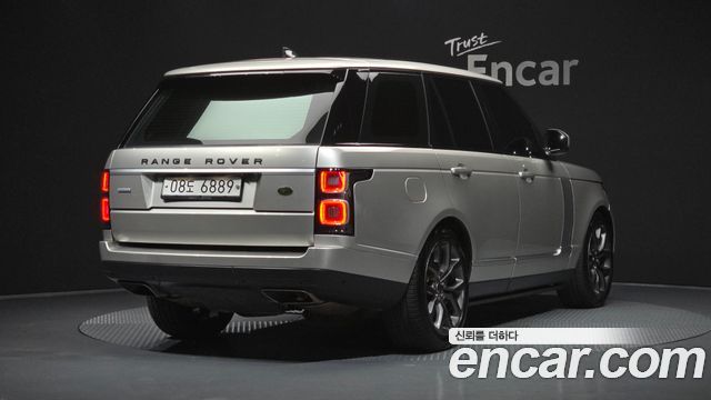 Land Rover Range Rover 2019 — photo 2