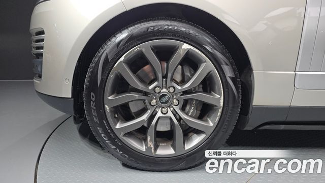 Land Rover Range Rover 2019 — photo 5
