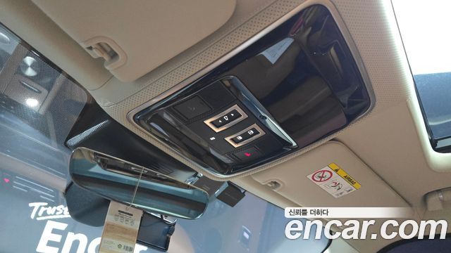 Land Rover Range Rover 2019 — photo 25