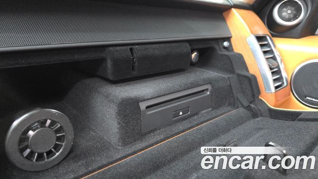 Land Rover Range Rover 2019 — photo 27