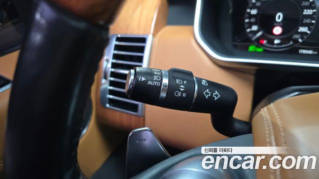 Land Rover Range Rover 2019 — photo 29