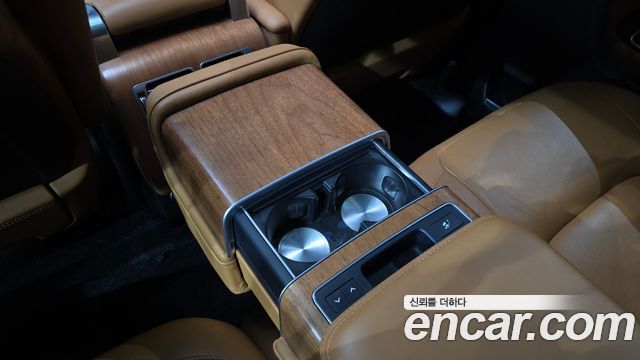Land Rover Range Rover 2019 — photo 35