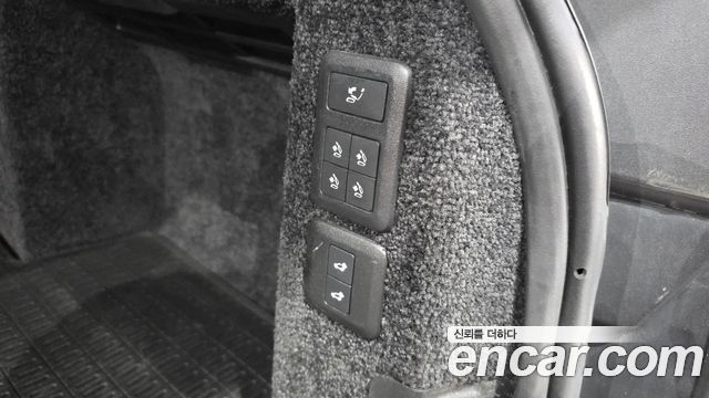 Land Rover Range Rover 2019 — photo 36