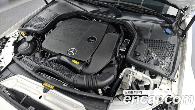 Mercedes-Benz C-Class 2021 — photo 6