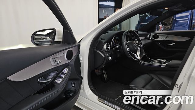 Mercedes-Benz C-Class 2021 — photo 13