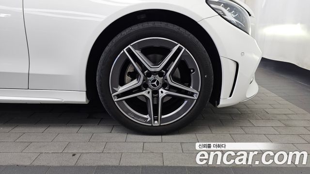 Mercedes-Benz C-Class 2021 — photo 7