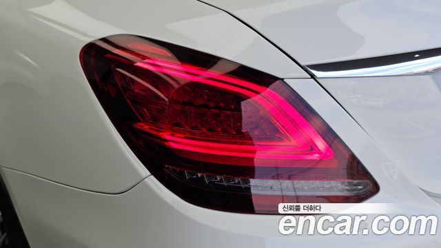 Mercedes-Benz C-Class 2021 — photo 9