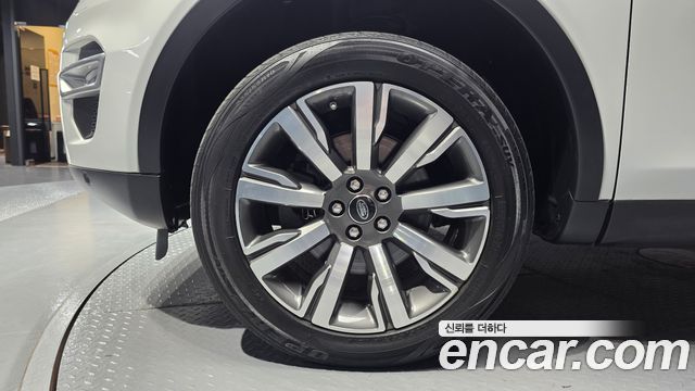 Land Rover Discovery Sport 2018 — photo 5