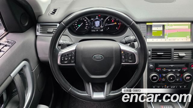 Land Rover Discovery Sport 2018 — photo 19
