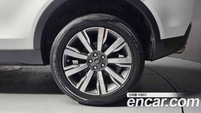 Land Rover Discovery Sport 2018 — photo 7