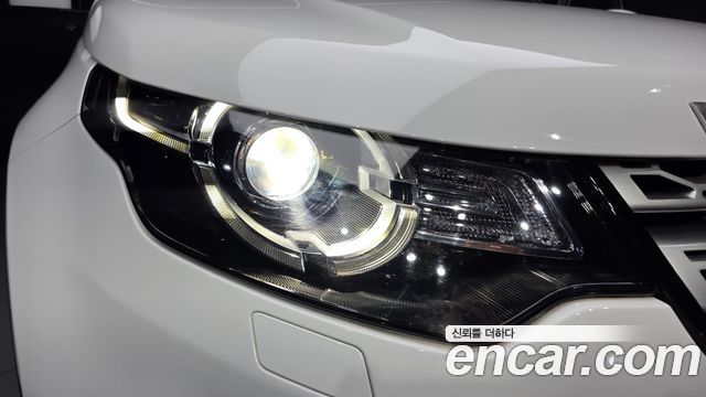 Land Rover Discovery Sport 2018 — photo 8