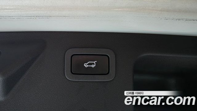 Land Rover Discovery Sport 2018 — photo 27