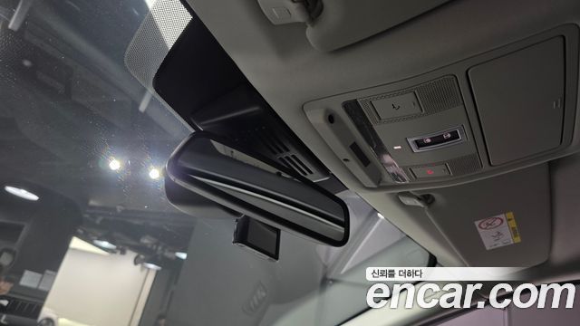 Land Rover Discovery Sport 2018 — photo 30
