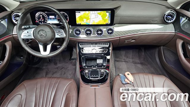 Mercedes-Benz CLS-Class 2020 — photo 10