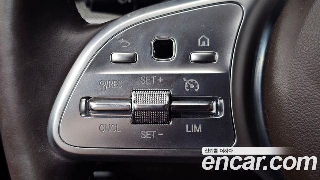 Mercedes-Benz CLS-Class 2020 — photo 22