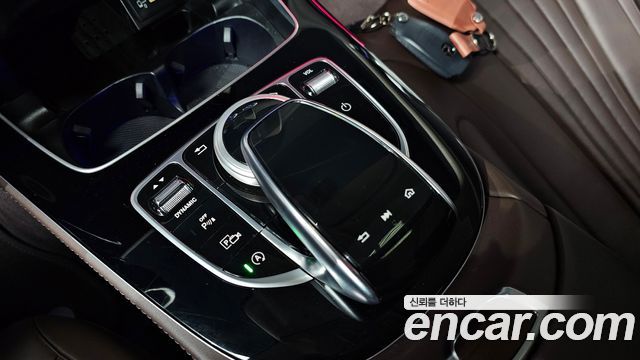 Mercedes-Benz CLS-Class 2020 — photo 27