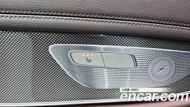 Mercedes-Benz CLS-Class 2020 — photo 33